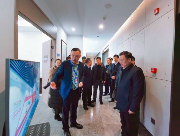 杭州市委常委、拱墅區(qū)區(qū)委書記朱建明一行蒞臨中奧科技調(diào)研考察